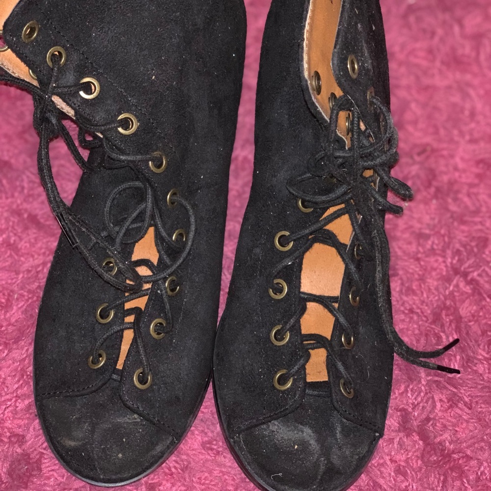 Black lace up heels